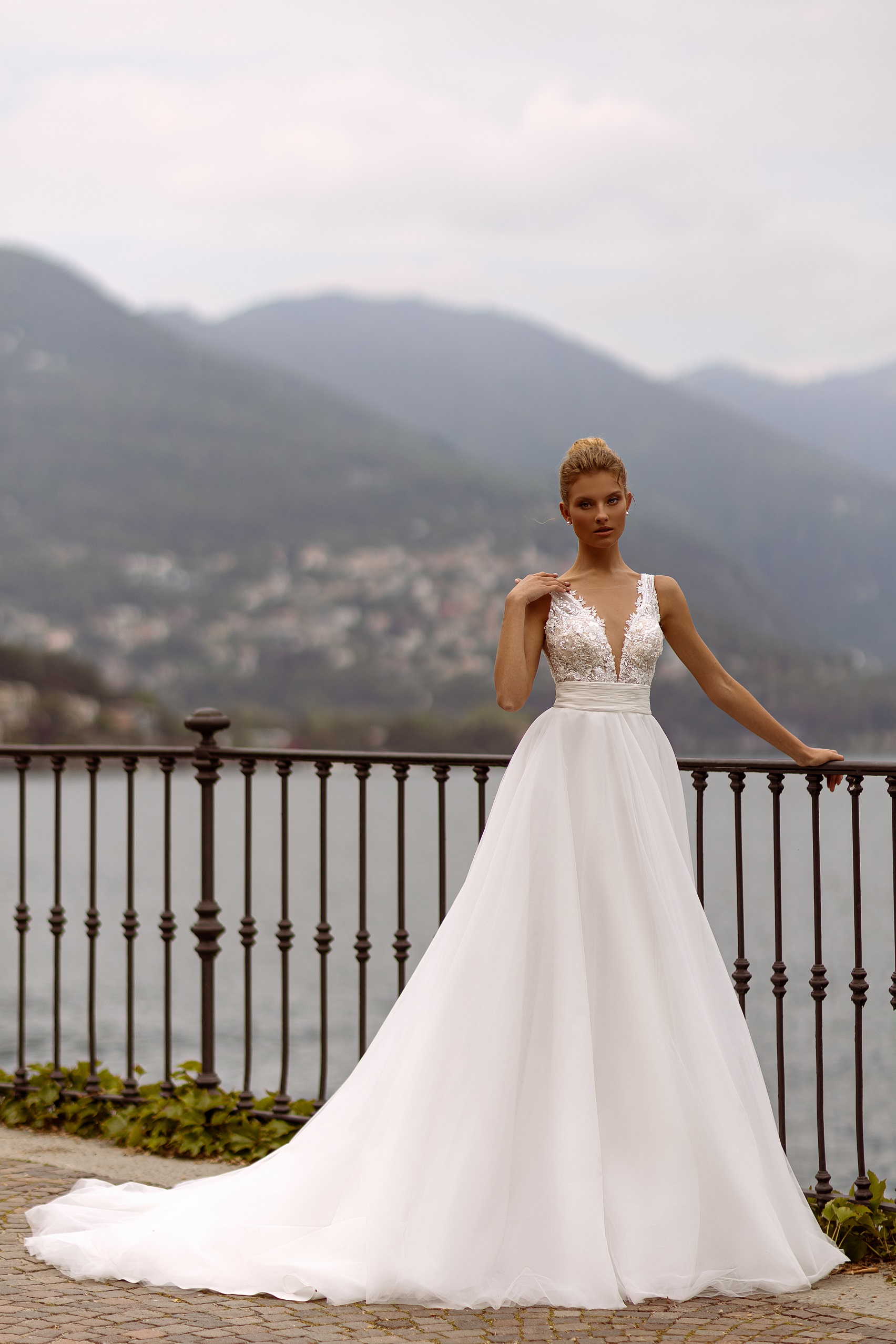 1028-1-Lady-Di-Bride-wedding-dress